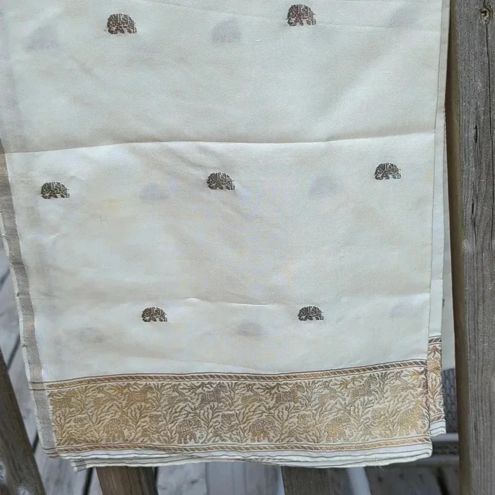 Vintage Silk with real Gold Thread  Stole/Shawl